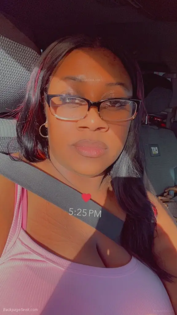 YOUR FAV GIRL