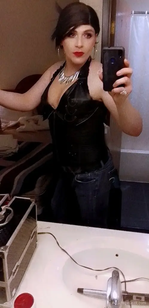 Trans Domme Leyona Rose seeking pay pigslaves in Pittsburgh – Women Seeking Men photo 5