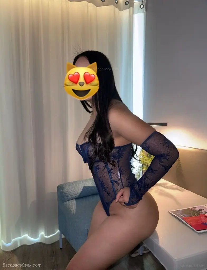 Avaliable now Come I,m latin colombian