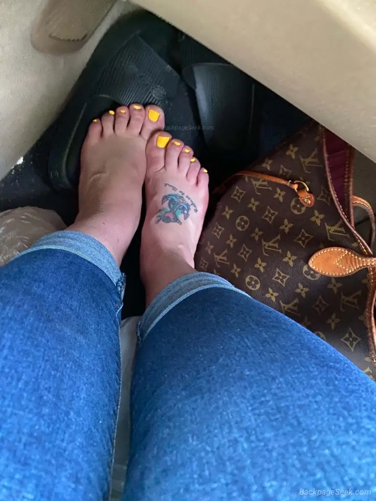 TIGHT WET CREAMY PUSSY THROAT GOAT FR in Pittsburgh – Women Seeking Men photo 3