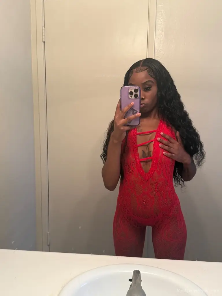 SEXY PETITE FANTASY GIRL WET CREAMY INCALL and OUTCALLS FETI... in Portland – Women Seeking Men photo 4