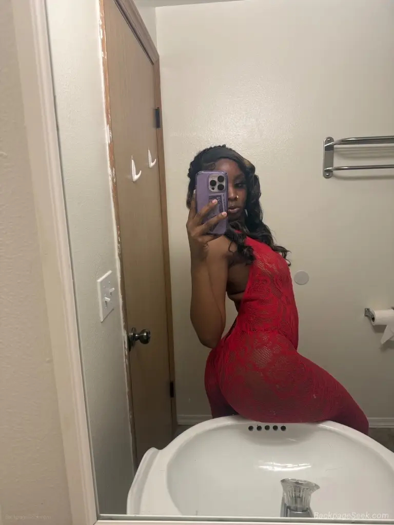 SEXY PETITE FANTASY GIRL FETISH FRIENDLY OVERNIGHT SPECIALS in Portland – Women Seeking Men photo 2