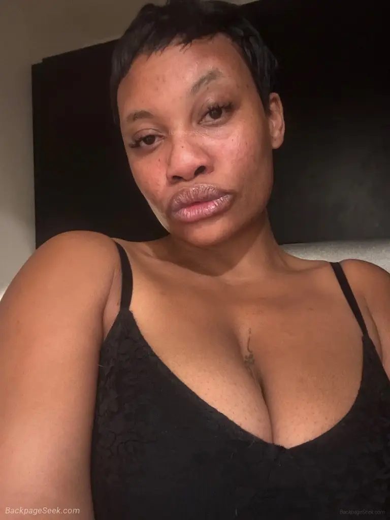 Red Light special starts NOW in Portland – Women Seeking Men photo 3