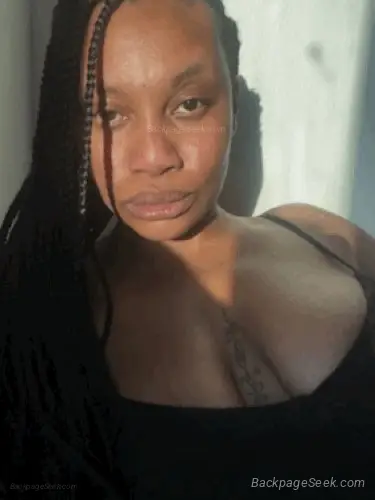 Red Light special starts NOW in Portland – Women Seeking Men photo 4