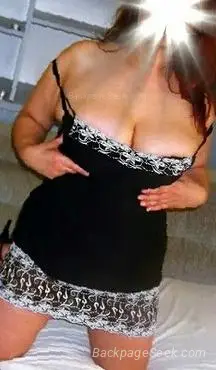 European MILF in Queens – Women Seeking Men photo 3
