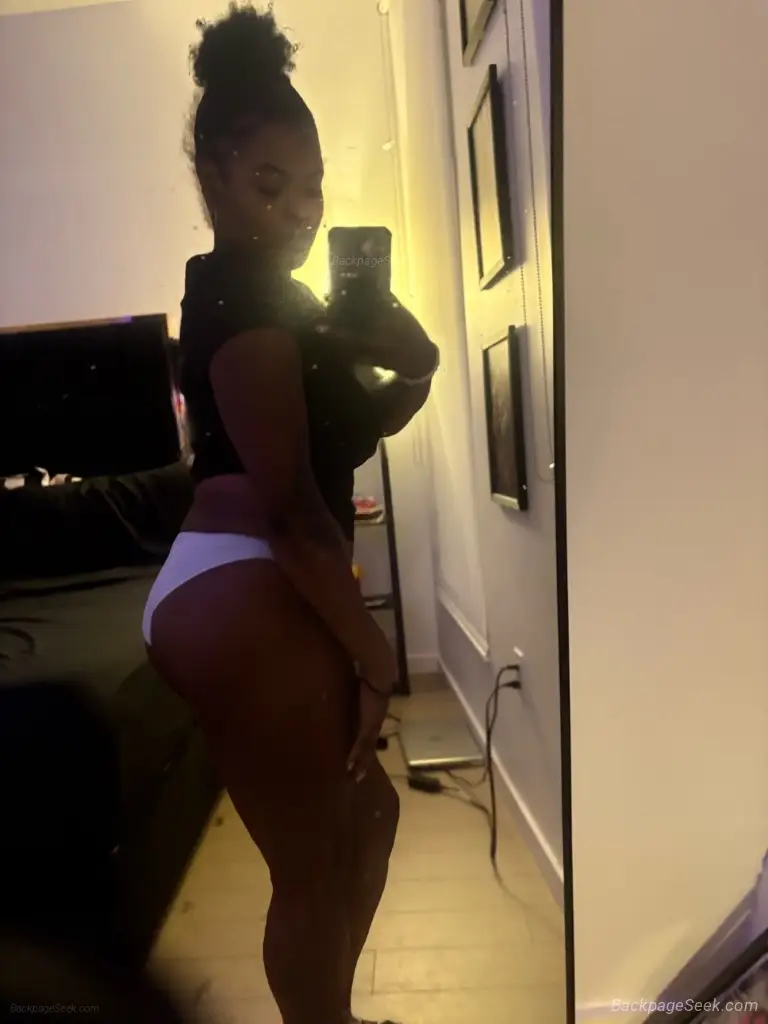 thick barbie ready to have fun in the city tonight in Queens – Women Seeking Men photo 5