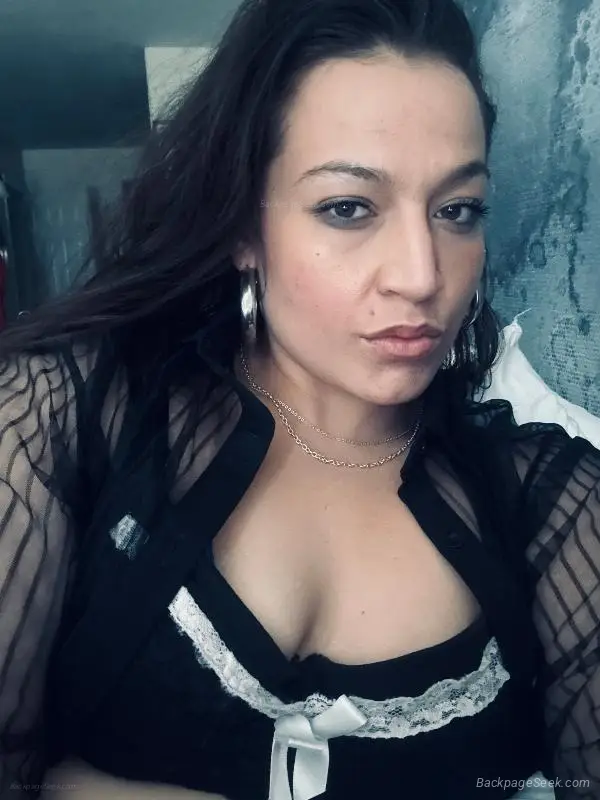 Pretty blue eyed ready to fulfill all your fantasies in Queens – Women Seeking Men photo 2
