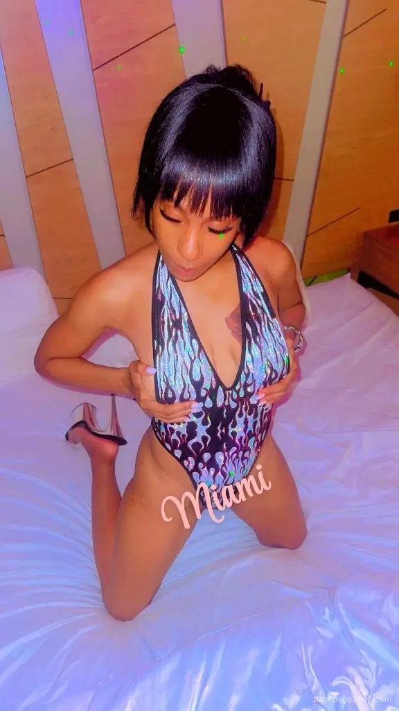 Last Day Catch Me While You Can in Raleigh – Women Seeking Men photo 3