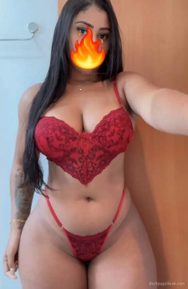 REAL WHITE LATIN GIRL IN YOUR AREA WITH VERY COMFORTABLE PLA... in Raleigh – Women Seeking Men photo 3