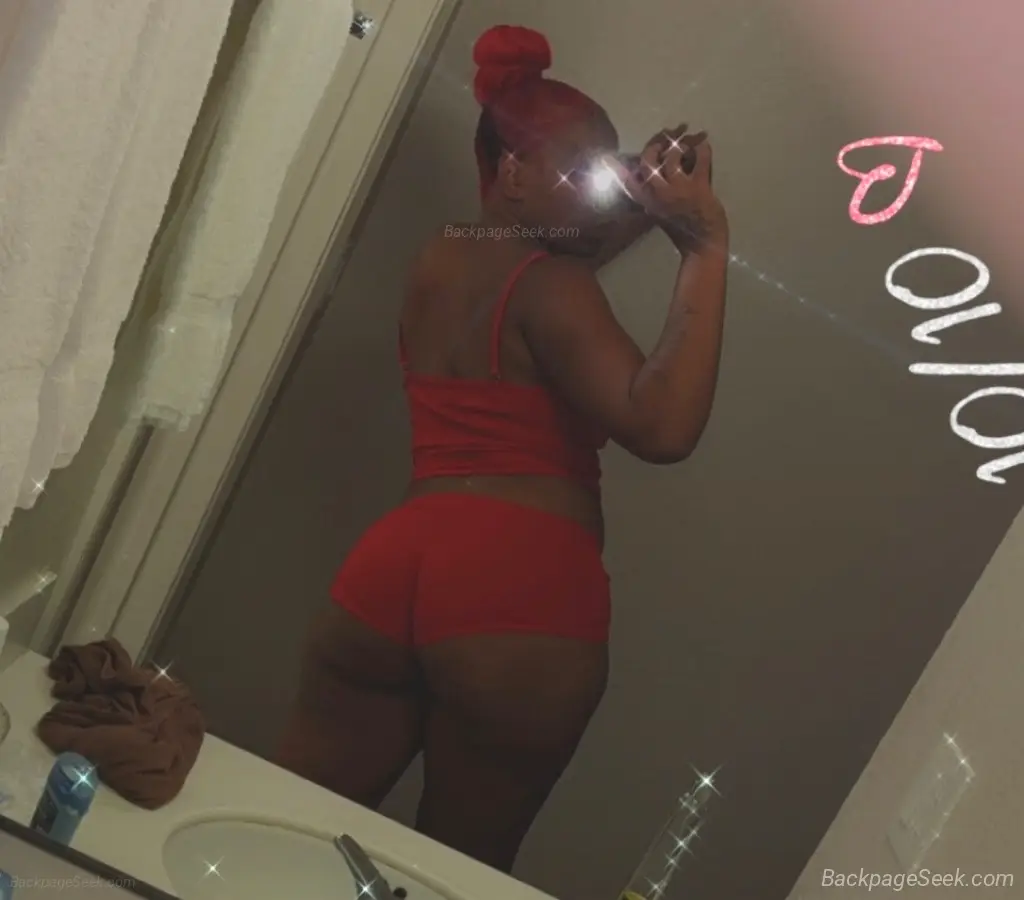 Ready To Make You Cum The Best Throat Goat In Town Come Find... in Raleigh – Women Seeking Men photo 6