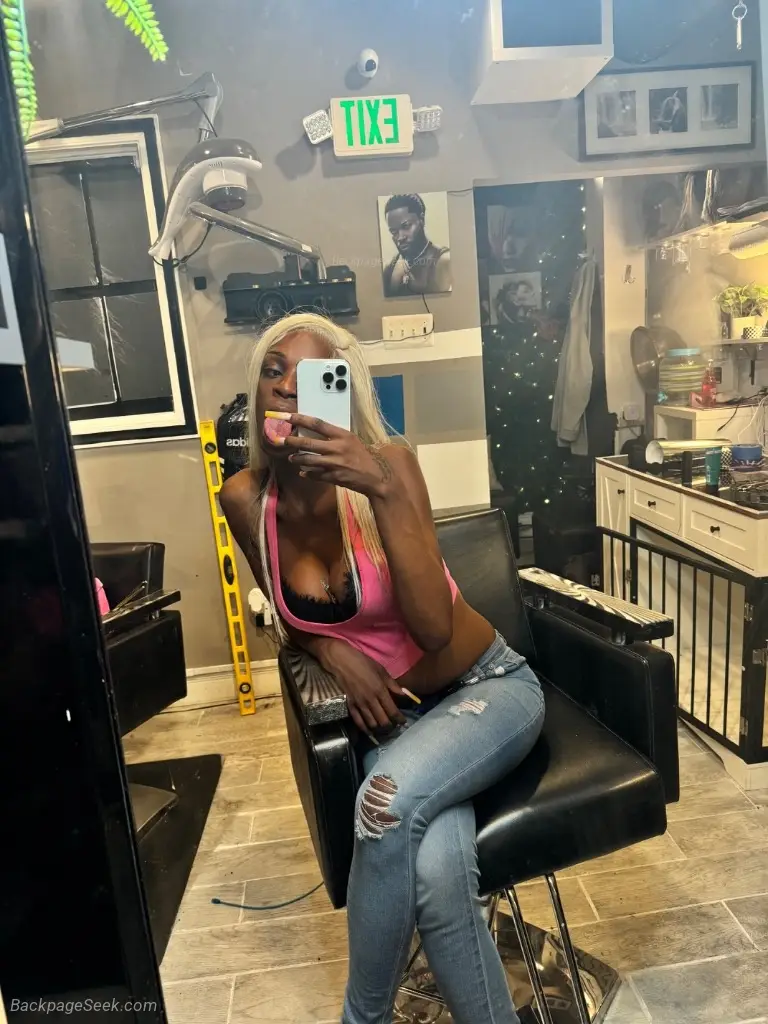 Best of BOTH worlds BIG fat ready now VERSE down to freak NO... in Raleigh – Women Seeking Men photo 6