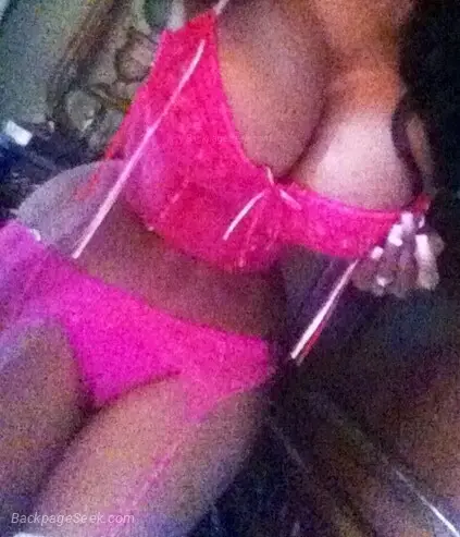 exotic busty bombshell available for innocent fun upscale in Raleigh – Women Seeking Men photo 2