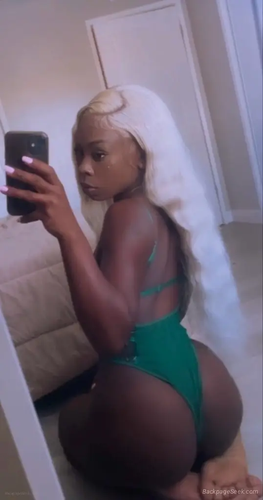 60 QV SPECIALS COME FW YA GIRL check out at 11 vatch me whil... in Raleigh – Women Seeking Men photo 5