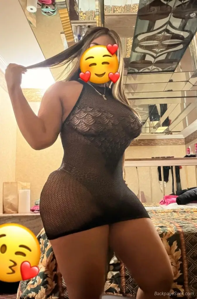 Hi love, I'm available. I'm Ecuadorian. I do outcalls. I can come to you,