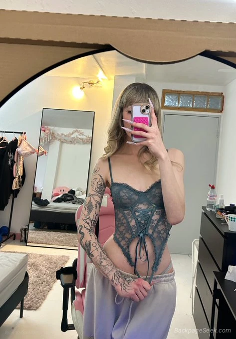 Transsexual Looking for a top and bottom for pleasure in Rapid City – TS / Transgender