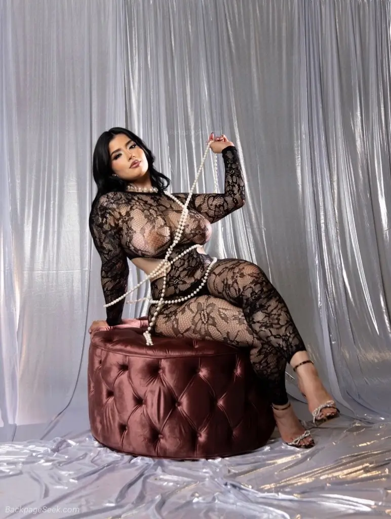 Top Tier Upscale Latina Visinting Town