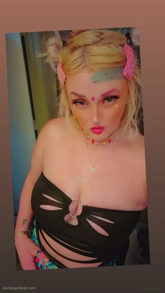 SEXY LIL SLUT WANTS IT IN HER in Reno – Women Seeking Men photo 4