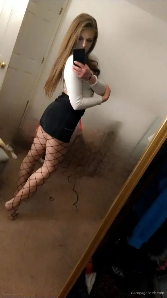 ADORABLE SLUT AT YOUR SERVICE in Reno – Women Seeking Men photo 4