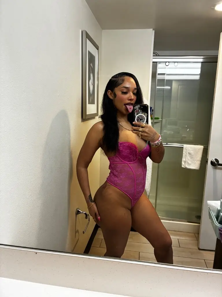 LEAVING SOON CATCH ME WHILE YOU STILL CAN EYE CANDY girl CLEAN
