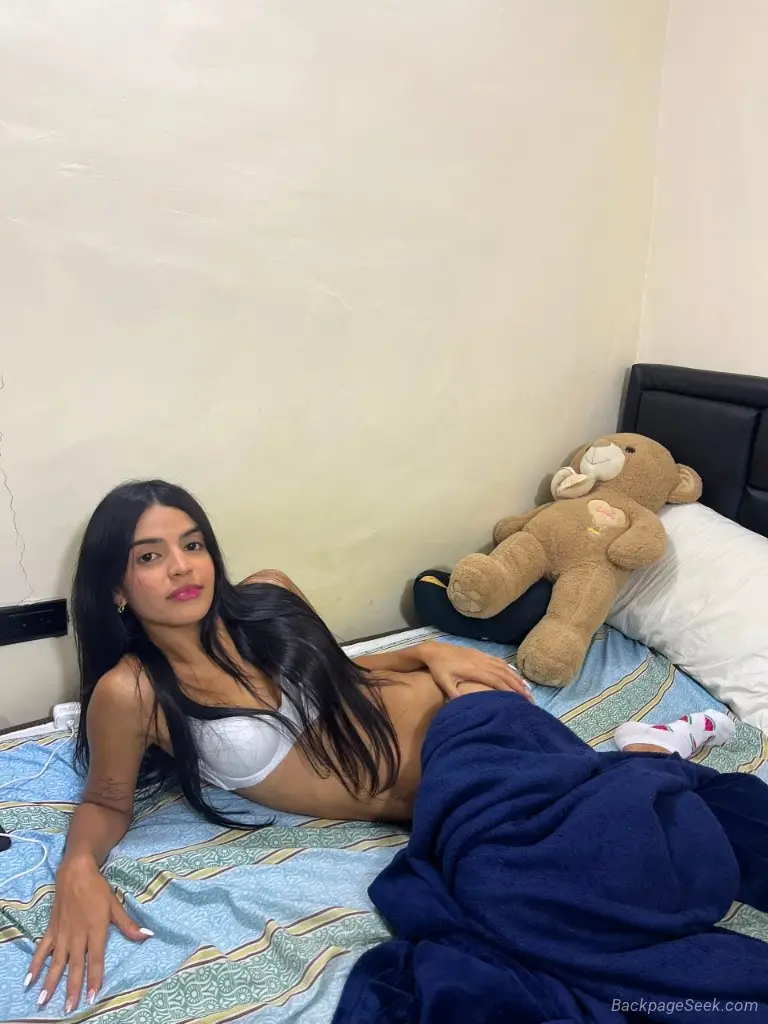 Buscando diversin Soy una chica sexy disponible ahora in Richmond – Women Seeking Men photo 5