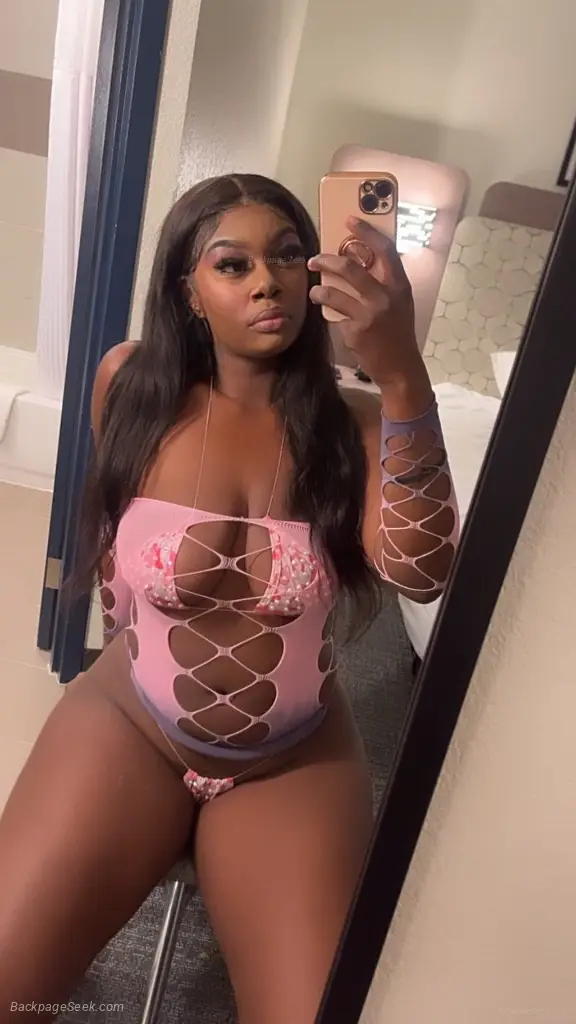 Sexy Chocolate in Richmond – Women Seeking Men photo 6