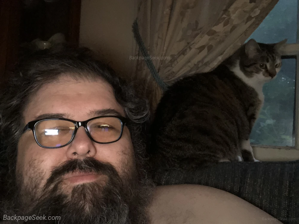 Just looking for a good woman in Rockford – Men Seeking Women photo 3