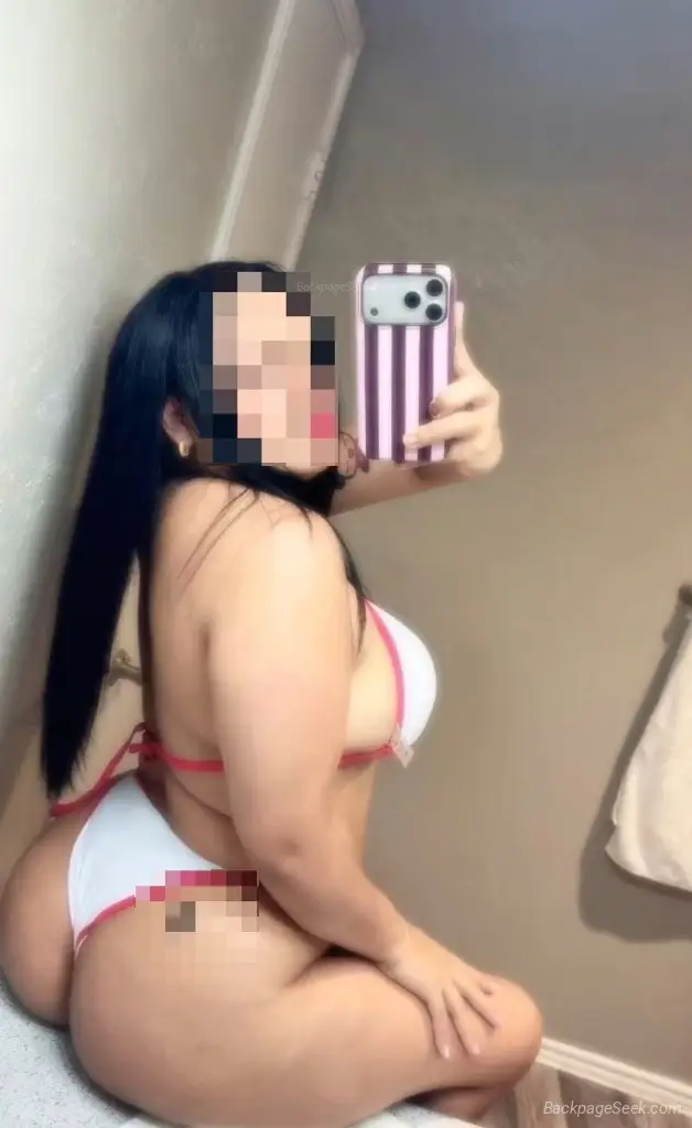 Hi handsome I m Carmen curves confidence and a very open mind