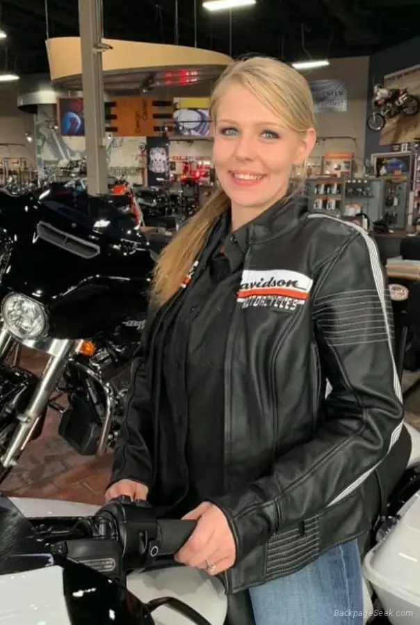 I'm new in the city looking to have an adventure in San Antonio – Women Seeking Men photo 3