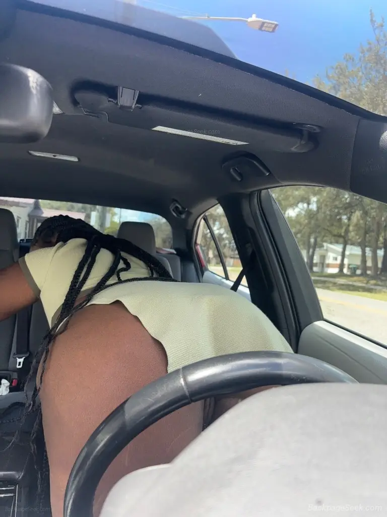 man that girl in Savannah – Women Seeking Men photo 2