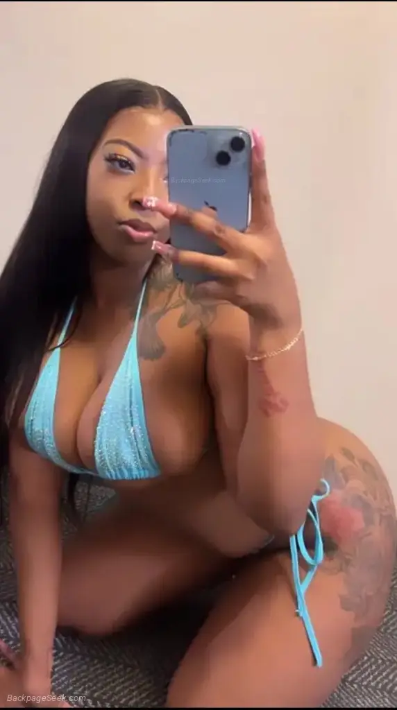 CREAMY WETT PUSSY HERE I WANT DICK DADDY FEED IT TO ME CUM H... in Savannah – Women Seeking Men photo 6