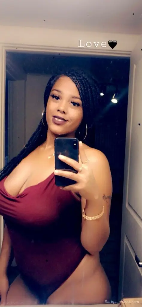 Beautiful honey Cuban and BLK bombshell Super soaker ultimat... in Seattle – Women Seeking Men photo 2