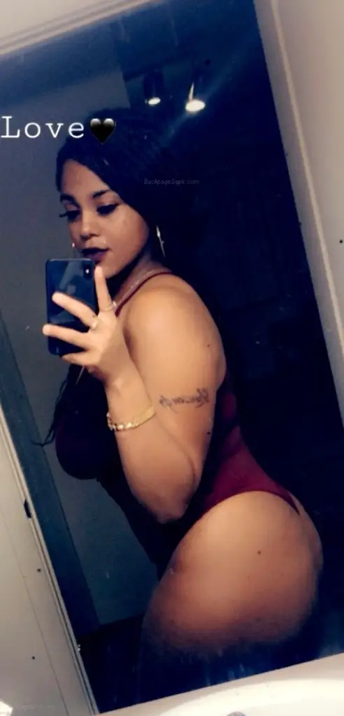 Beautiful honey Cuban and BLK bombshell Super soaker ultimat... in Seattle – Women Seeking Men photo 3