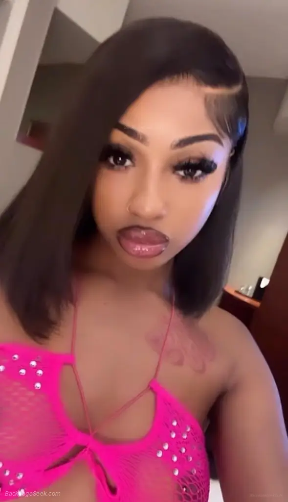 sexy exotic squirter