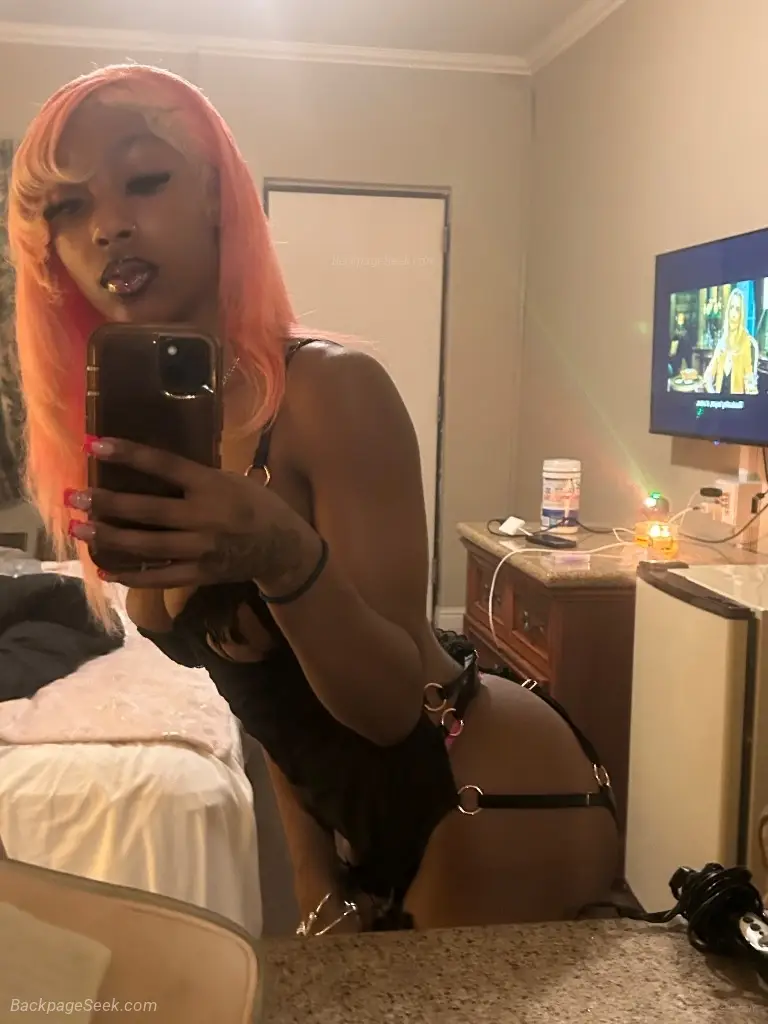 YOUR FAVORITE FUN SIZED HOTTIE one hit nd your sure to be ho... in Seattle – Women Seeking Men photo 5