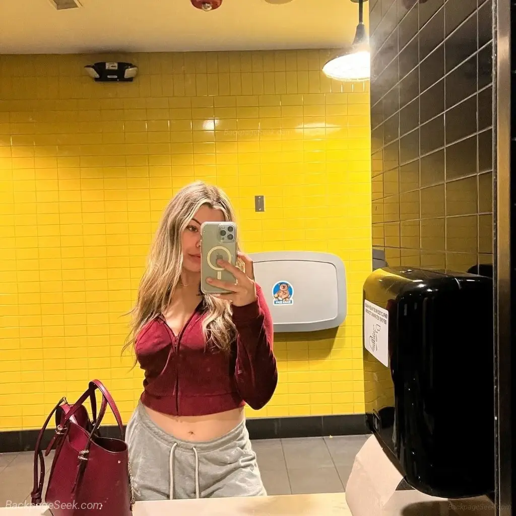 fun flrty busty blonde local girl in Seattle – Women Seeking Men photo 4