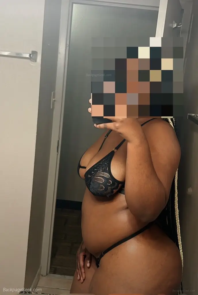 THICK CURVEY CHOCOLATE DROP SATIFY YOUR CRAVING WITH ME in Seattle – Women Seeking Men photo 2