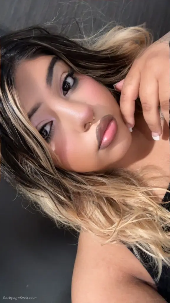 BIG DOWN TO EARTH MEXICAN GIRL in Seattle – Women Seeking Men photo 2
