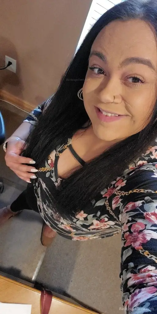 PASSABLE Trans VisitorOpen minded- HostingMobile in South Bend – Women Seeking Men photo 3