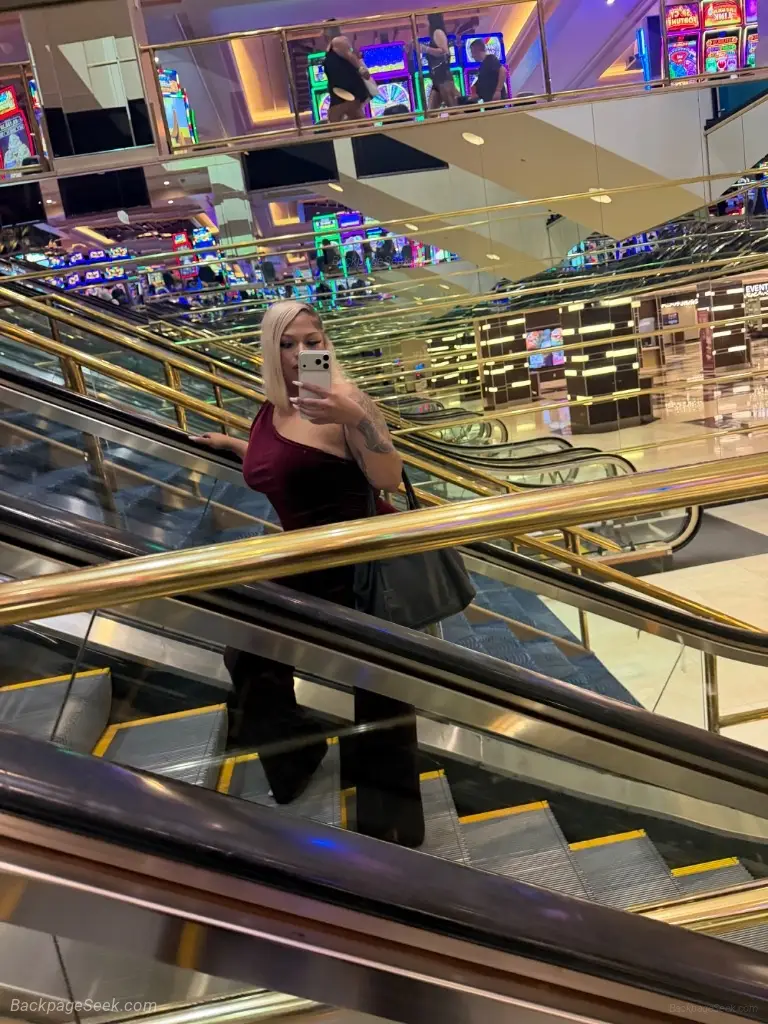 new in town in South Jersey – Women Seeking Men photo 5