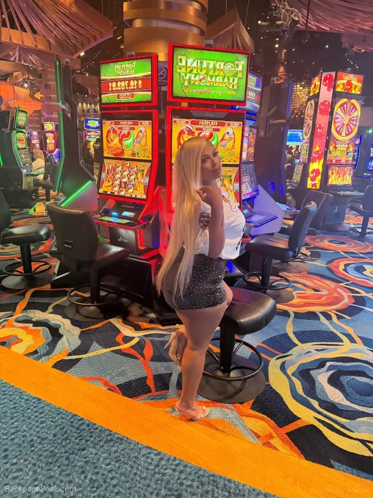 new in town in South Jersey – Women Seeking Men photo 6