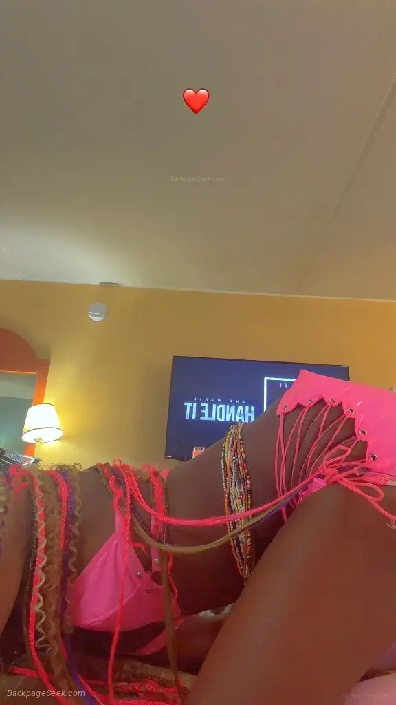 petite kitty in town cum make me Purr babyy in Southern Maryland – Women Seeking Men photo 3