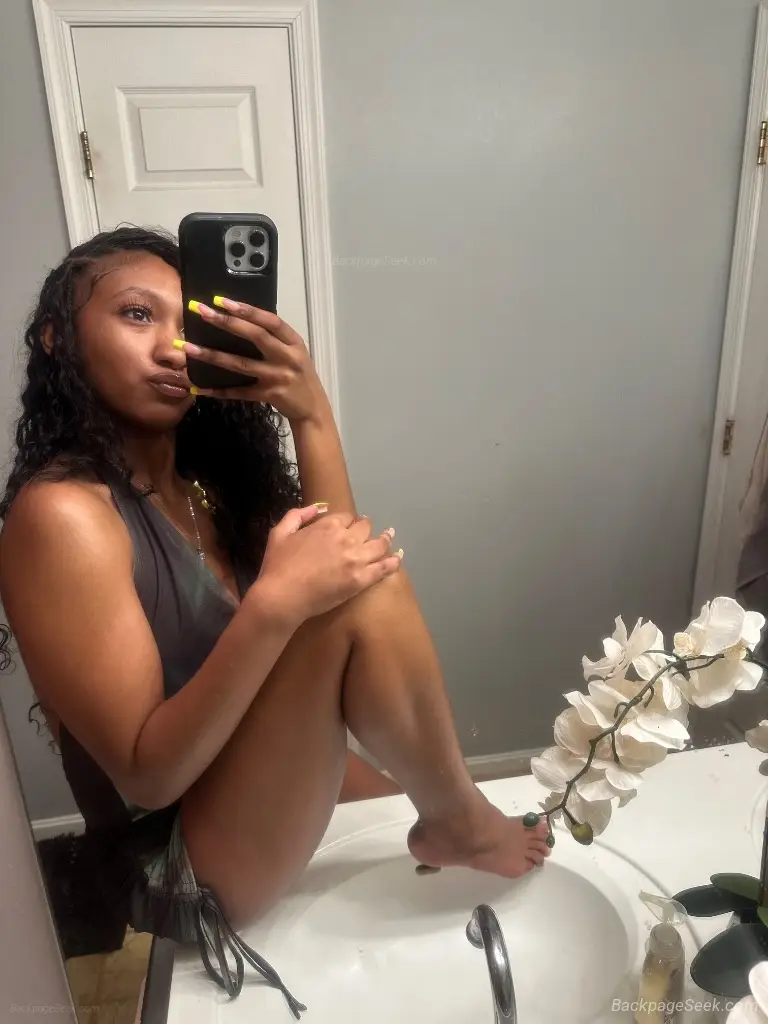 come put that dick in me CARPLAY AND OUTCALLS ONLY in Southern Maryland – Women Seeking Men photo 3