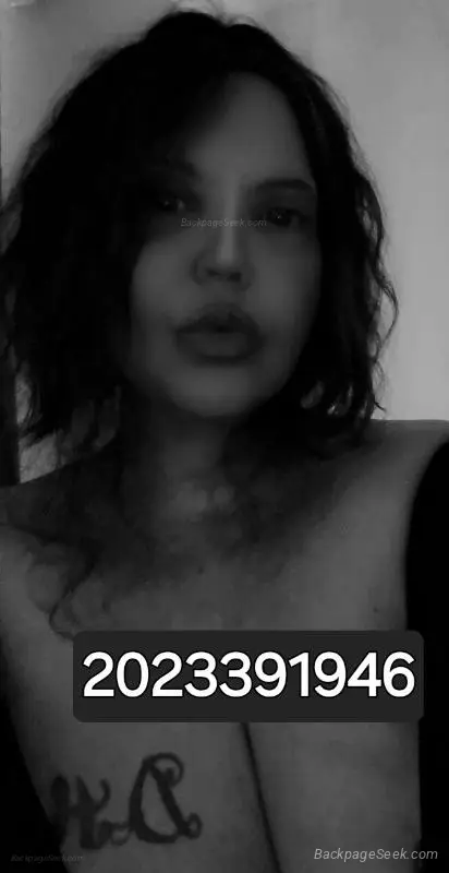 NO TEXTING FROM ANYONE NEW LEAVE A VOICEMAIL THICK HIPS STRONG
