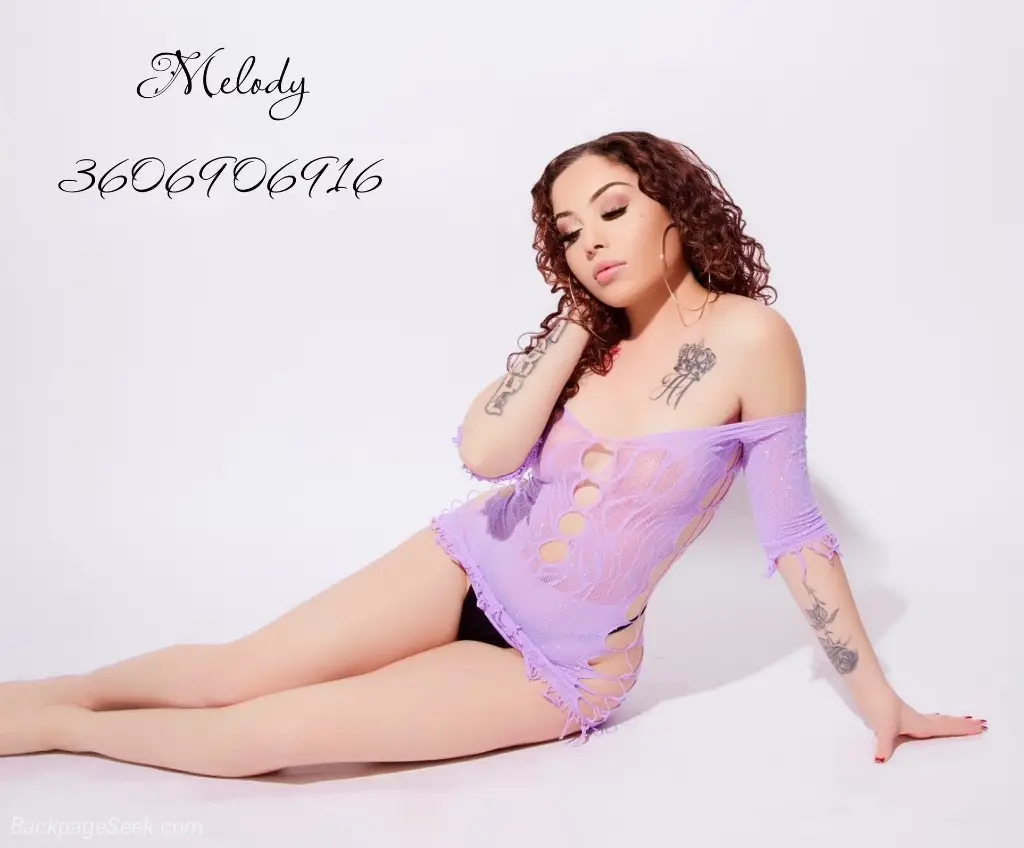 LITTLE PETITE FIRECRACKER in Tacoma – Women Seeking Men photo 5