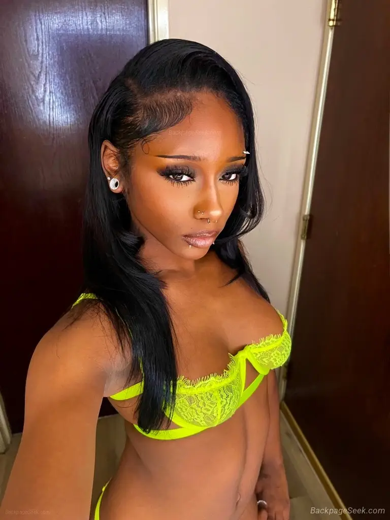 Dakota Sin Clair Petite Ebony PYT -- Available Now OutCall I... in Tacoma – Women Seeking Men photo 4
