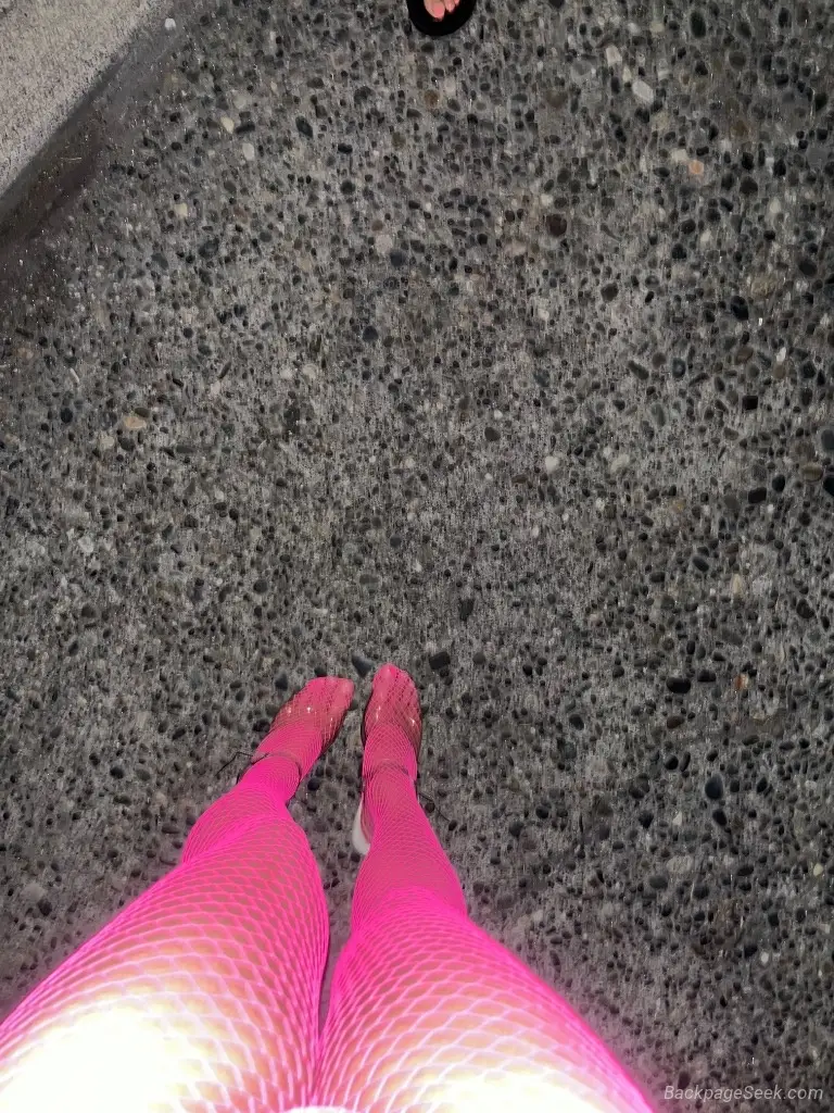 Discrete Ready to play incall outcall in Tacoma – Women Seeking Men photo 6