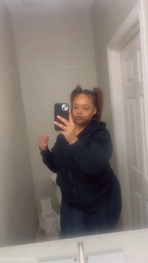 Available now in Tacoma – Women Seeking Men photo 2