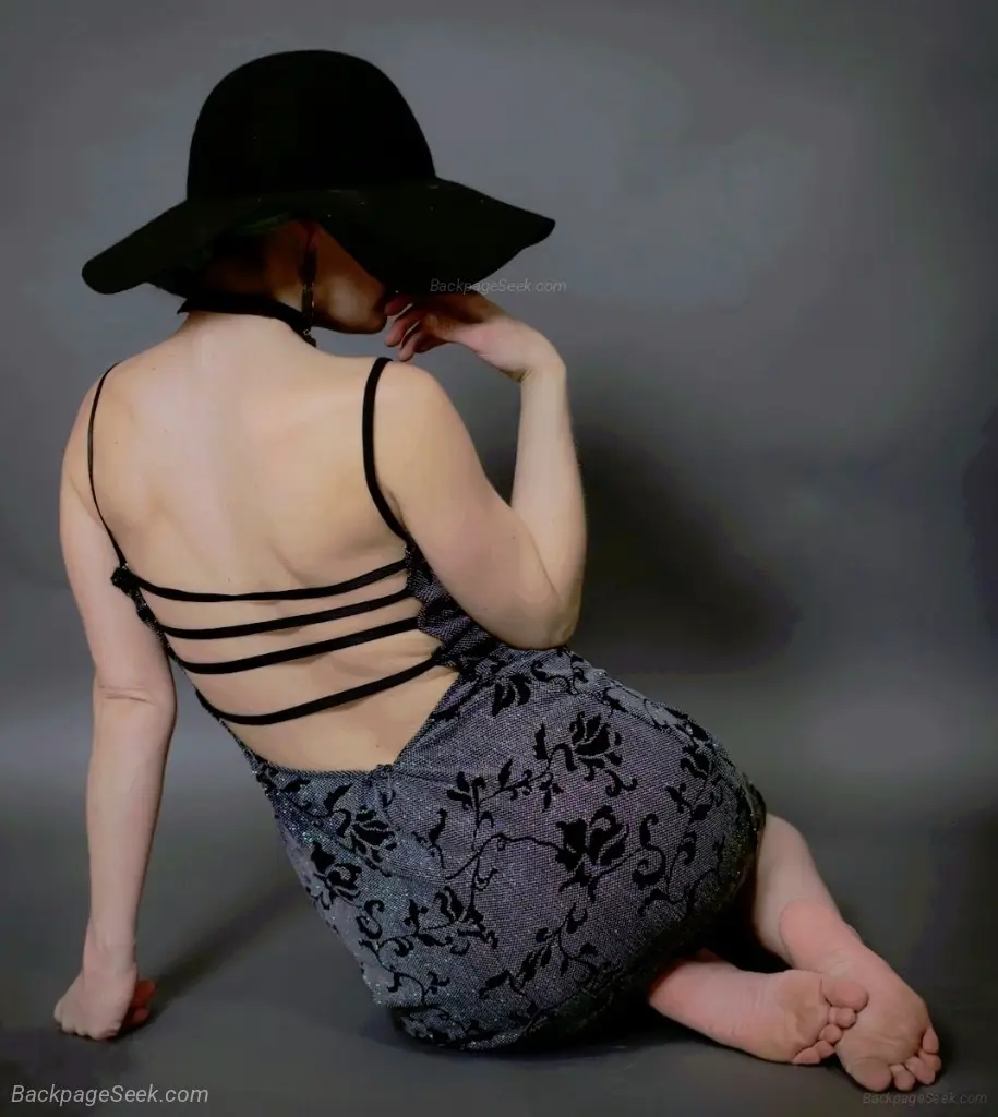 Hell Bent on Being Naughty in Tacoma – Women Seeking Men photo 3