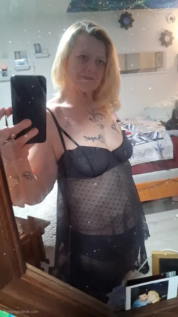 working today from 10 till noon if you wanna cum thru wont be