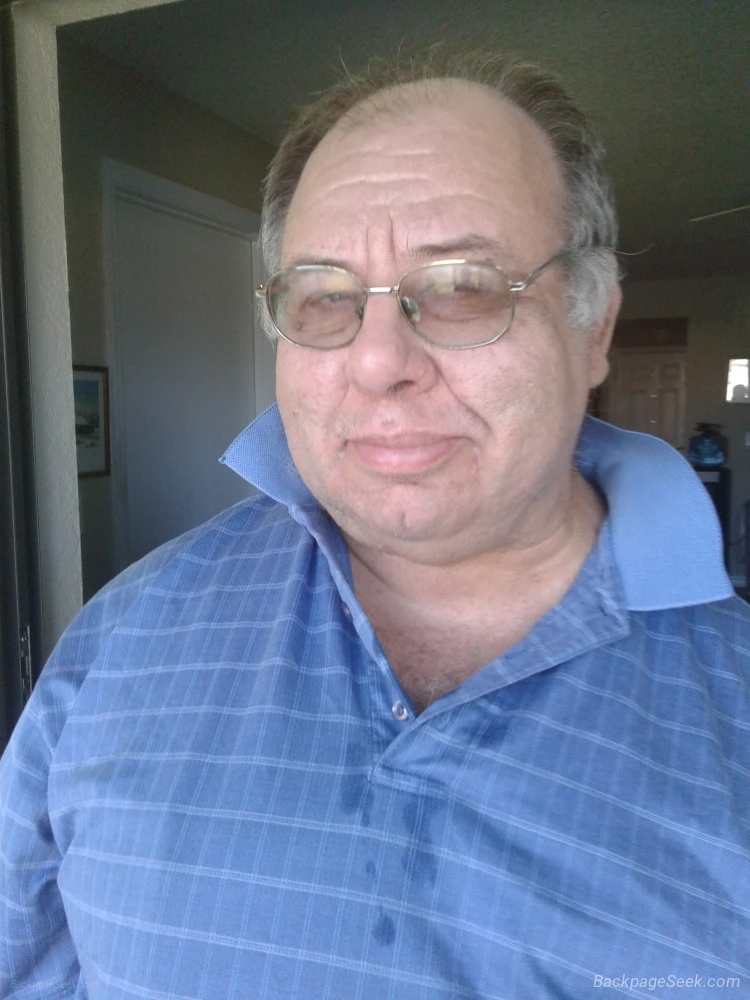 Old Man Seeking A Husband in Tampa – Men Seeking Men